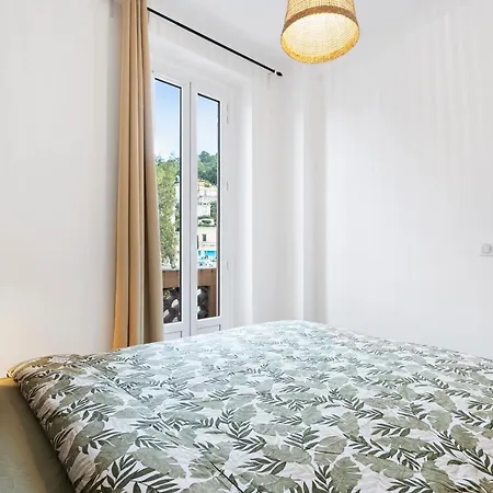 Renting - Maeterlinck - Idyllic Luxury Retreat In Cap De Sea View
